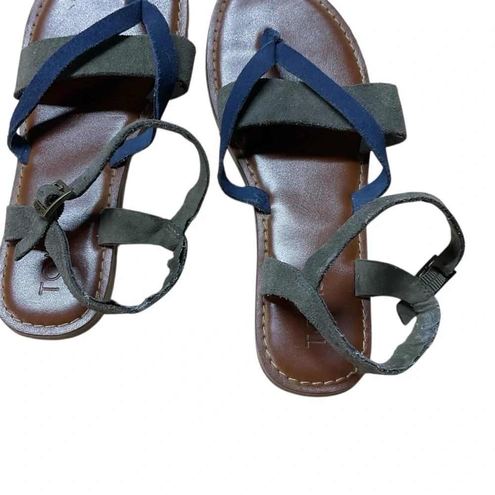 Toms navy gray